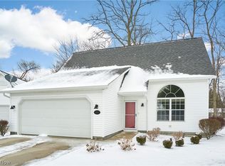 123 Woodbine Oval, Madison, OH 44057