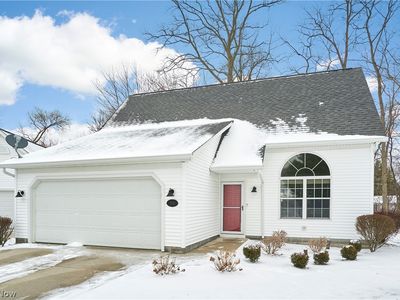 123 Woodbine Oval, Madison, OH, 44057