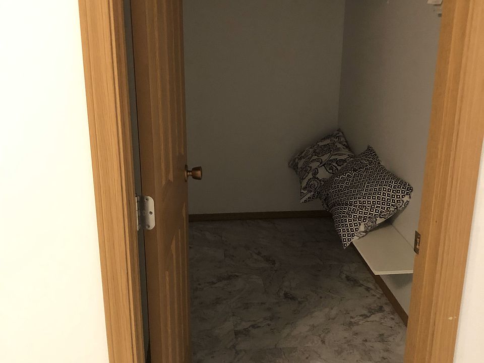 Master walk-in closet.