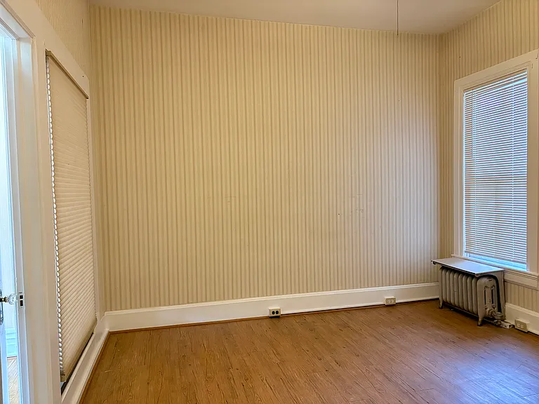 48 E Princess St #2 — Photo 17