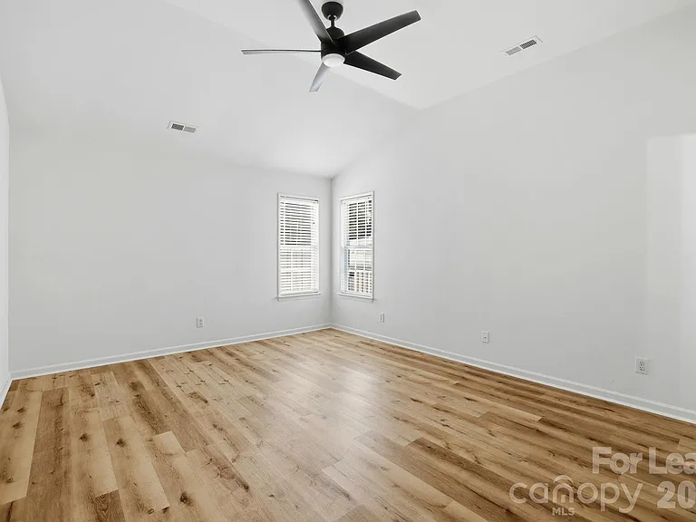9501 Constitution Hall Dr — Photo 12