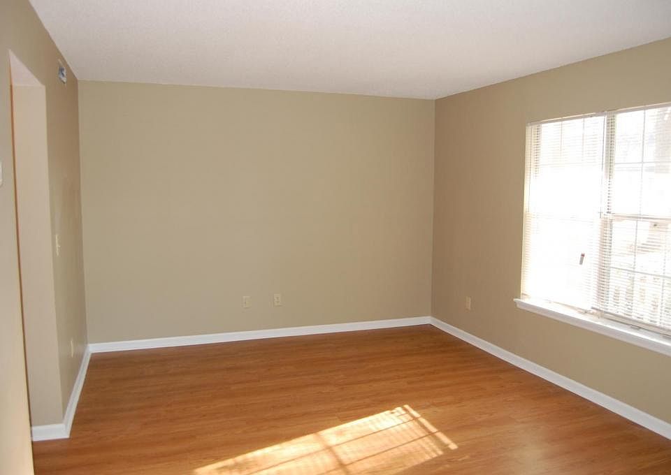 2nd image of 1461 Nantahala Blvd