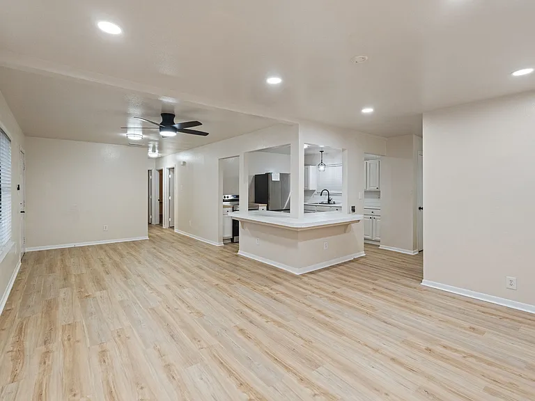 5921 Riley Dr — Photo 4
