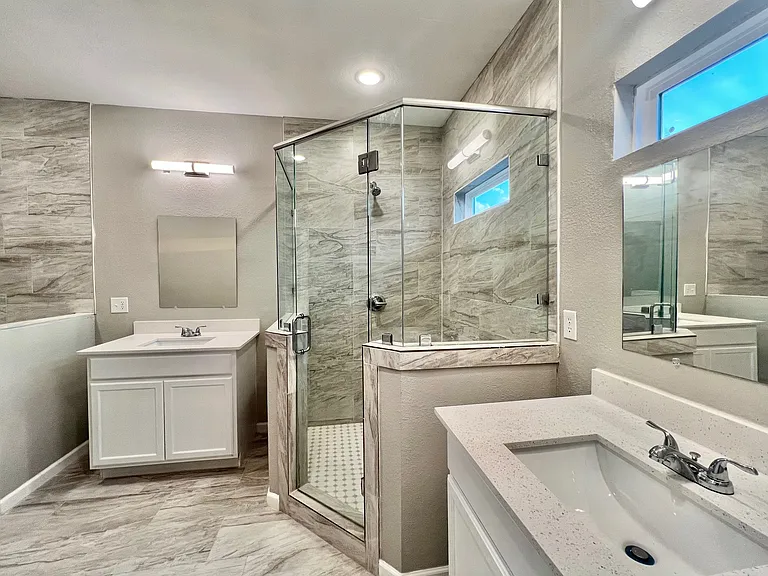 22060 Flanagan Cir #B — Photo 7