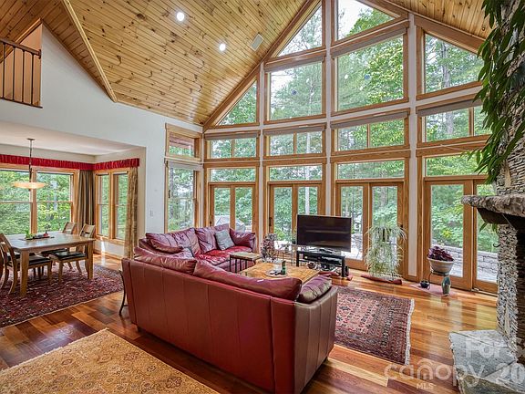 4th image of 5162 Beech Bluff Dr