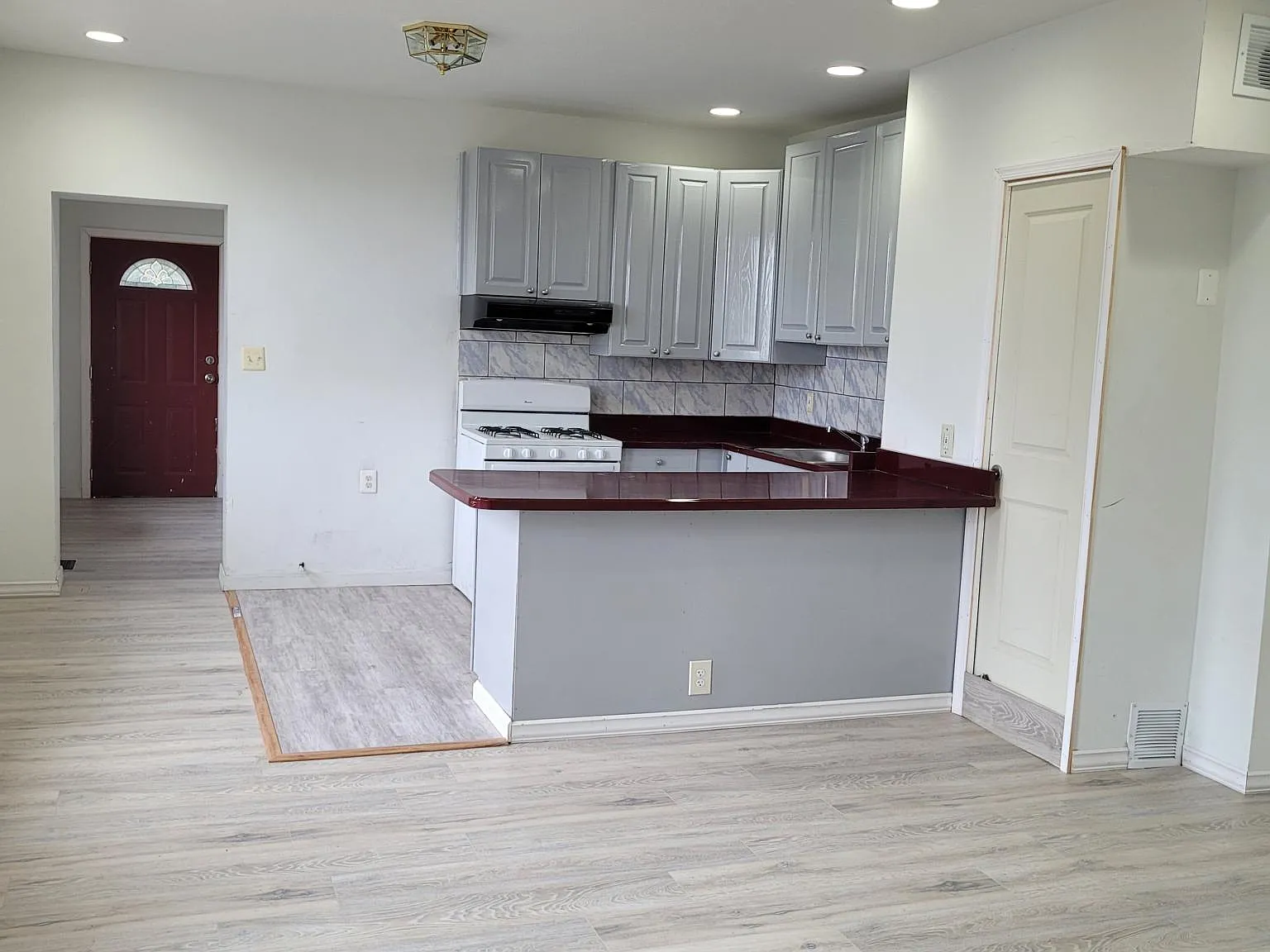 1505 Hazel St — Photo 4