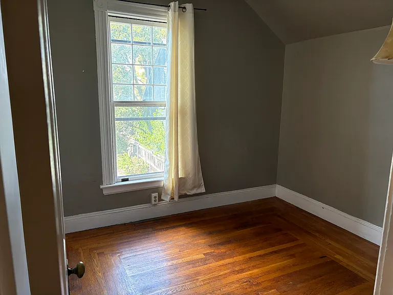 59 Bainbridge Ave — Photo 11