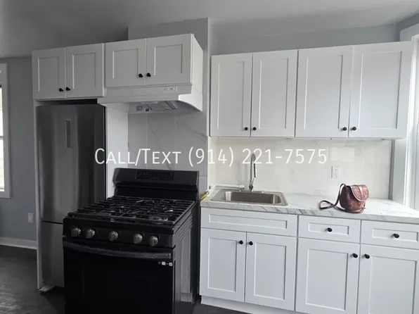 132 Willow St, Yonkers, NY