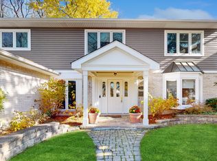 1427 S Evergreen Ave, Arlington Heights, IL 60005