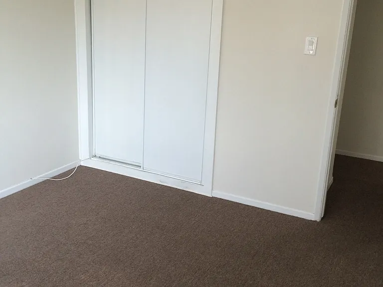 1148-1156 W Valencia Dr — Photo 5