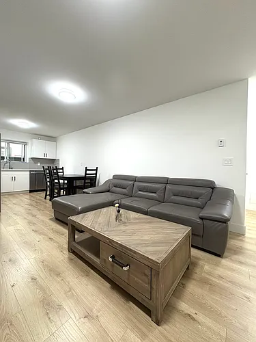 16759 18b Ave #101 Photo 1 16759 18b Ave #101 Photo 1