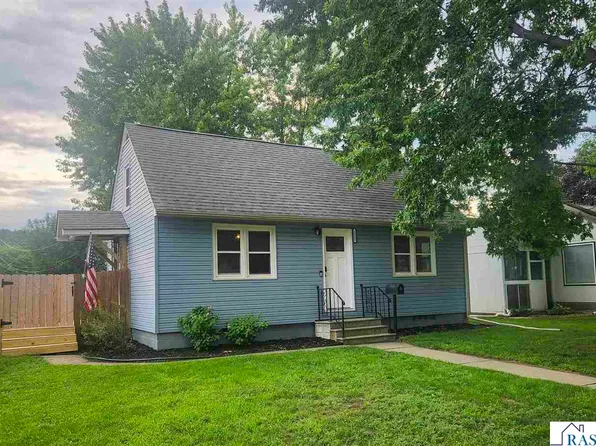 1020 S Franklin St, New Ulm, MN 56073