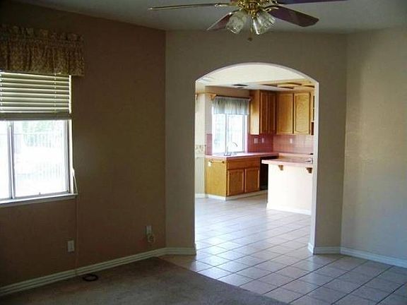 3rd image of 457 S Lexington Dr