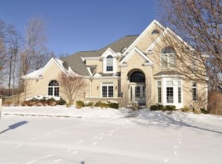111 Ontario Ct, Gibsonia, PA 15044