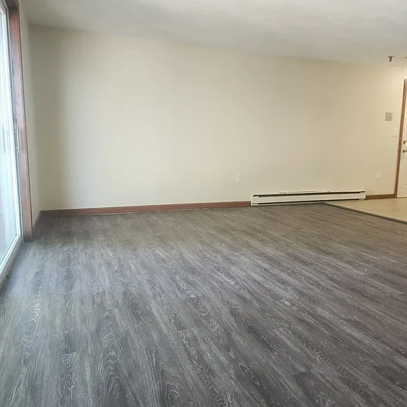 484 Western Ave #B4 — Photo 2