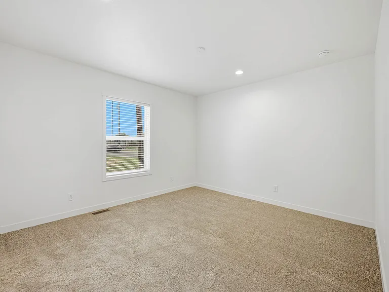 1445 Elm St — Photo 10