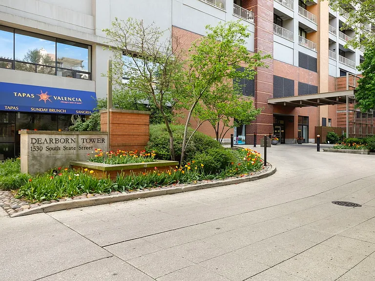 1530 S State St #16M — Photo 24