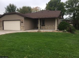 7715 Hilo Ln N, Forest Lake, MN 55025