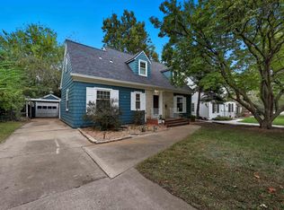 3414 SW Avalon Ln, Topeka, KS 66604