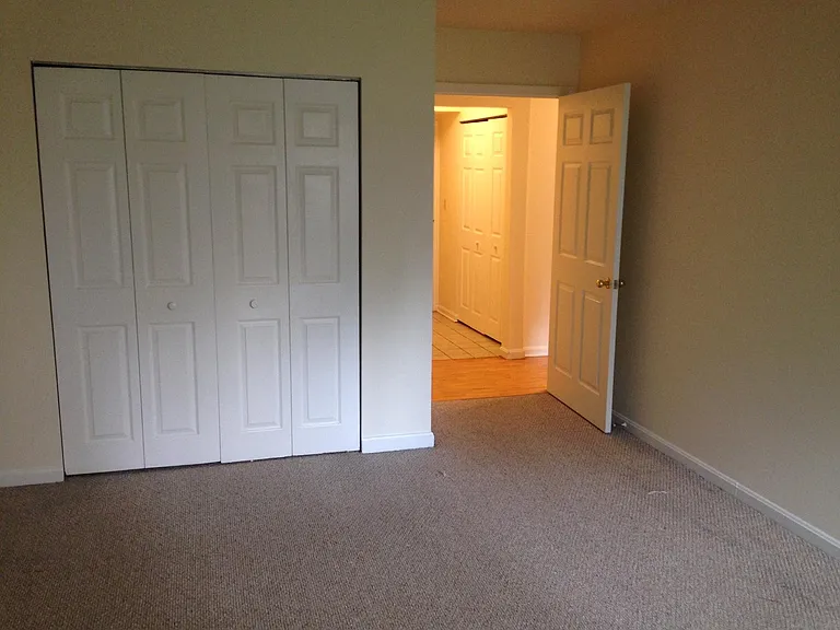 348 Franklin St #301 — Photo 8