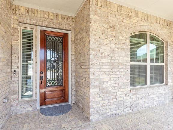 3rd image of 12526 Montclair Landing Ct