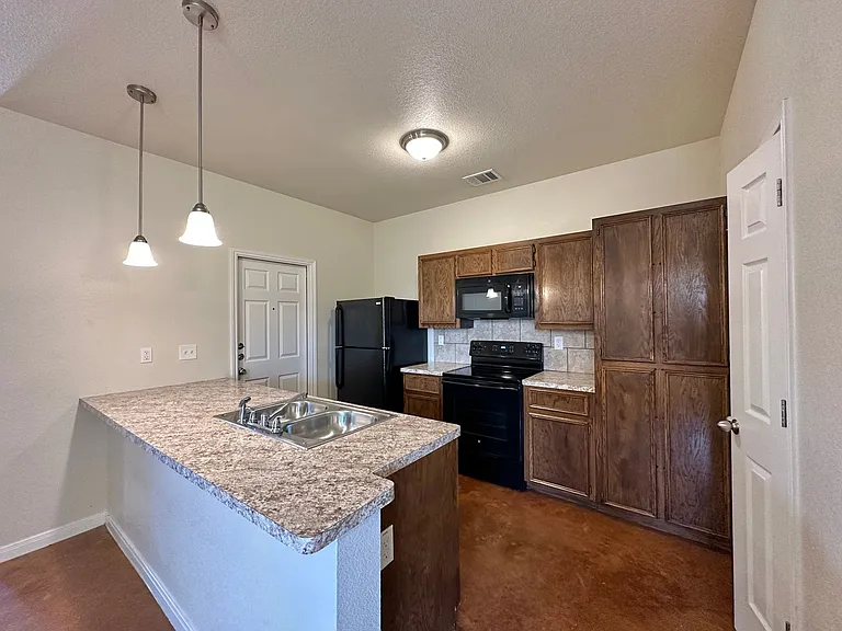 4502 Skyflower Ln — Photo 9