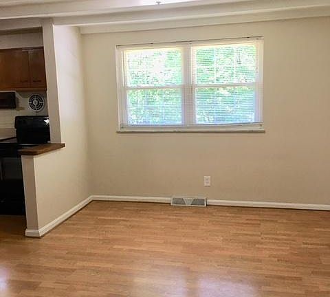 4th image of 7717 Foxtrot Dr
