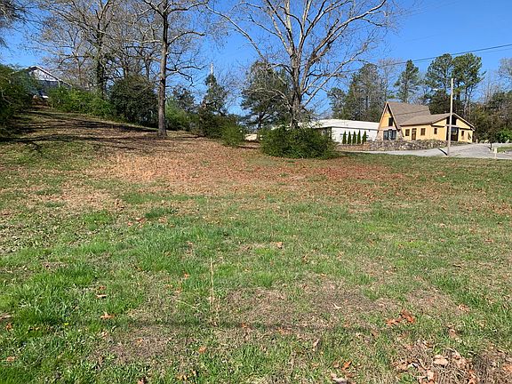3rd image of 0 Fairfax Dr