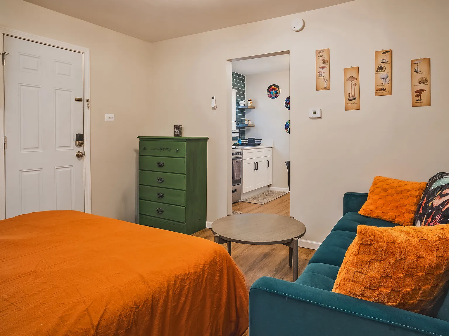 Studio, 600 sqft, $1,400 — Photo 3
