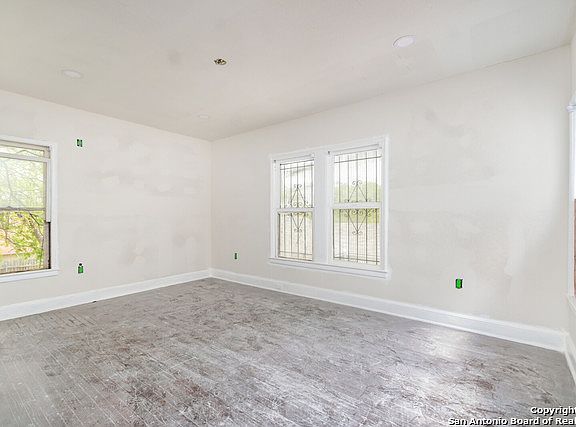 5th image of 1335 FULTON AVE