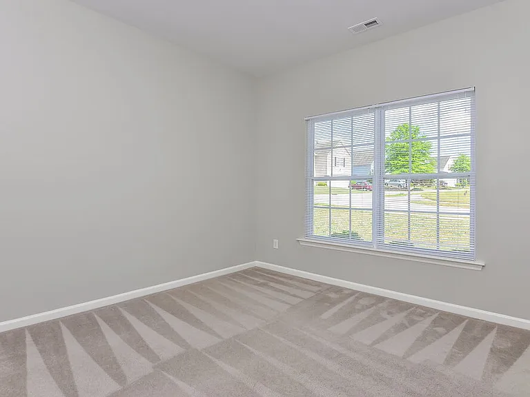 804 Red Oak Tree Dr — Photo 7