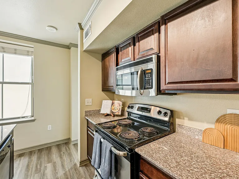 2101 Church Street — Photo 145