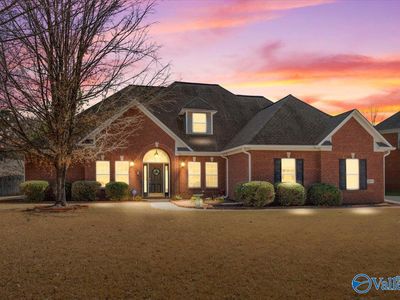 168 River Walk Trl, New Market, AL, 35761