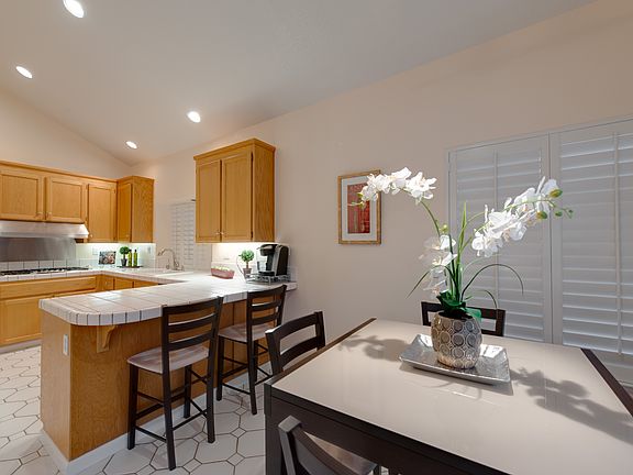 4th image of 2204 Koa Ct