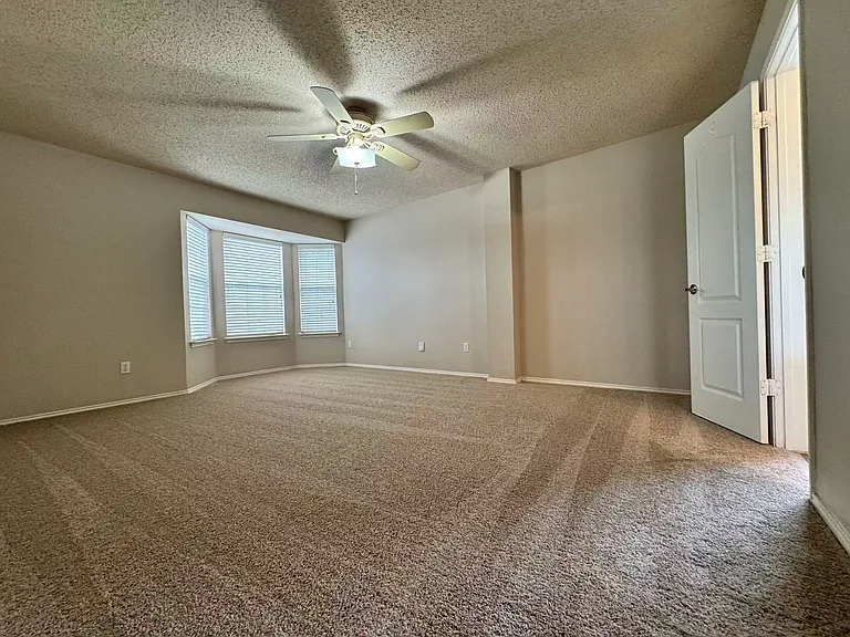 1202 Meadowgate Dr — Photo 19