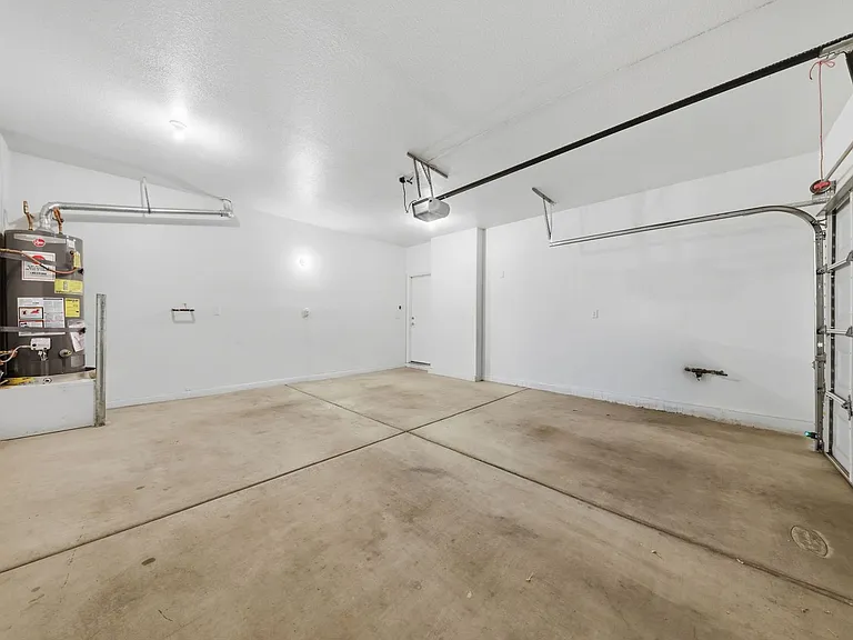 11825 Amistoso Ln — Photo 33