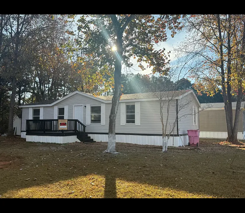 211 Bluebird Ct