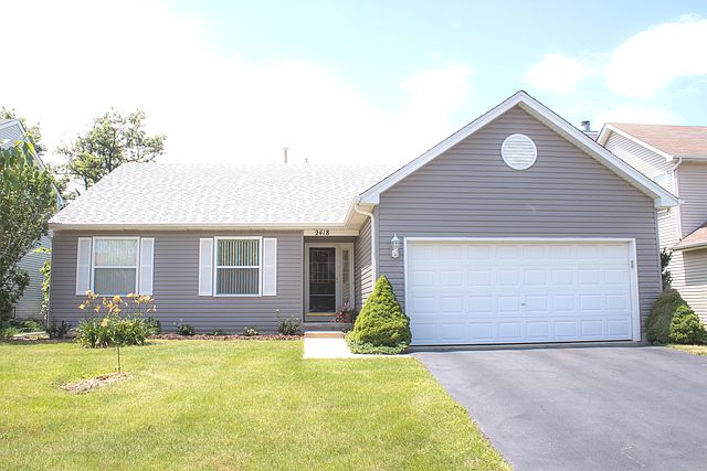 1st image of 2418 Iroquois Ln