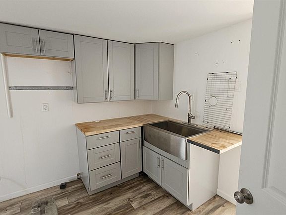 4th image of 1005 W Hatton St