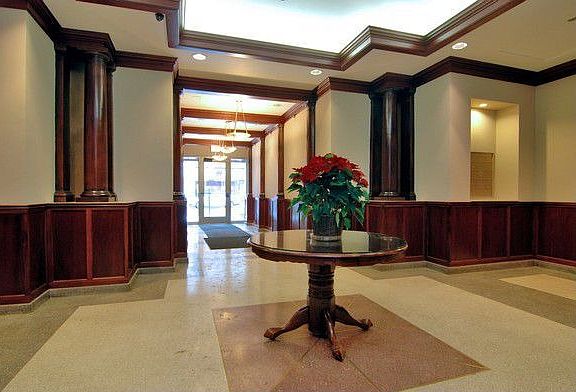 2nd image of 1155 W Armitage Ave APT 308