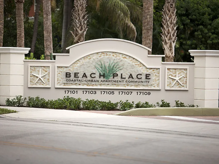 Beach Place — Photo 35