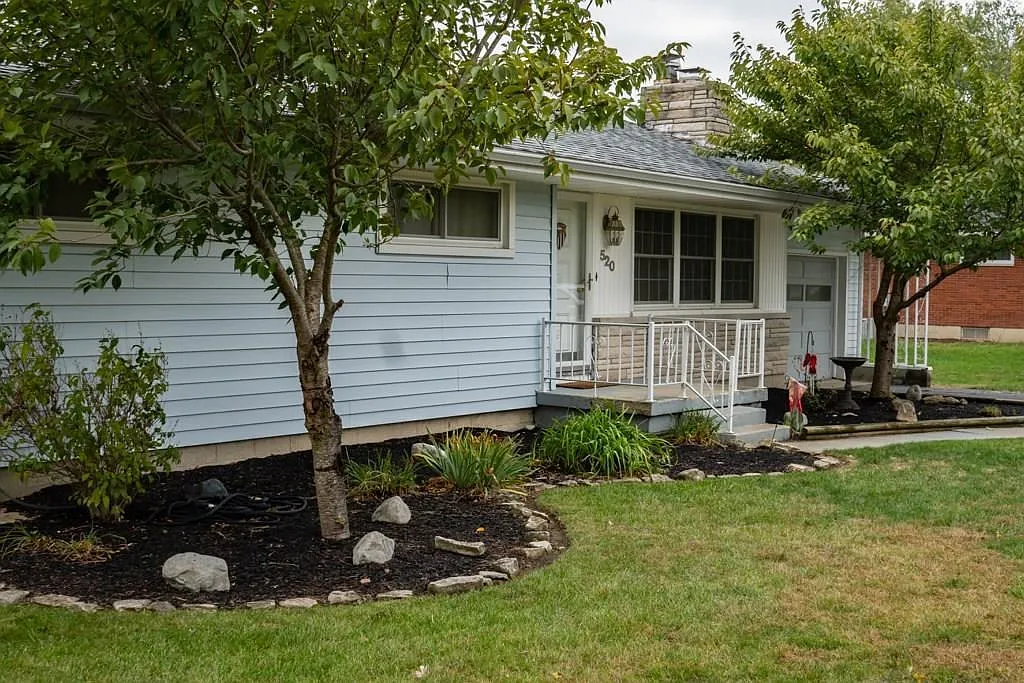 520 Candace Dr photo 1