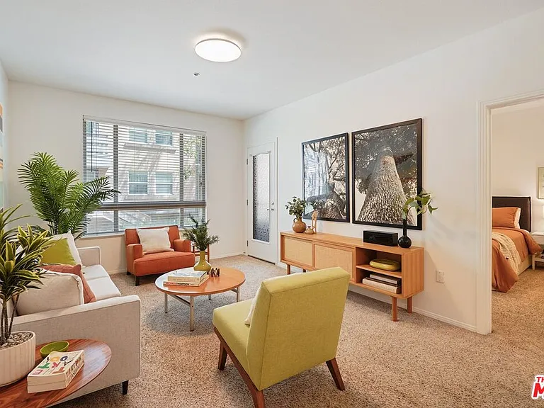 100 S Alameda St #150 — Photo 1