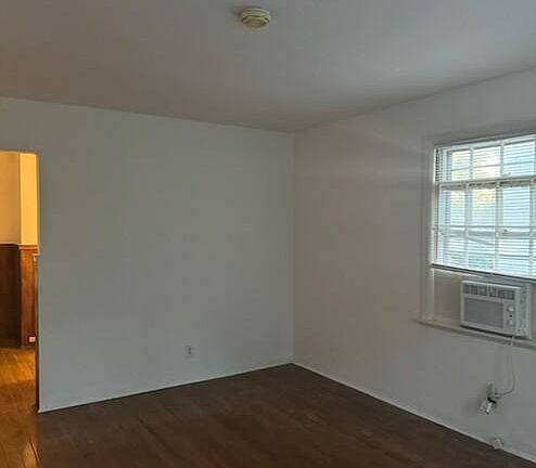 Living room (Ac unit included!)