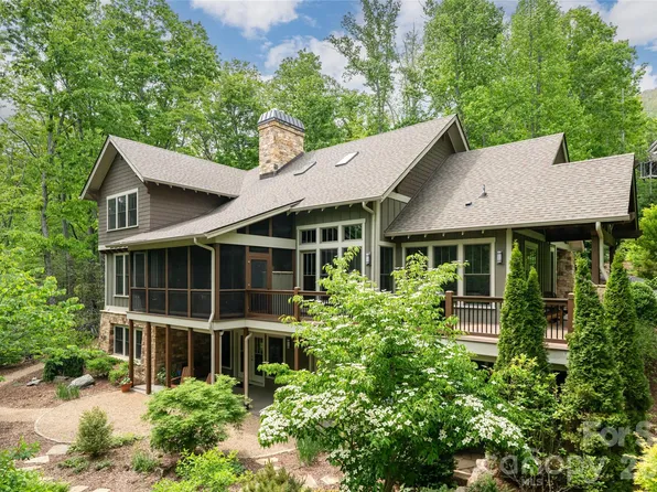 20 Higdon Ln, Fairview, NC 28730
