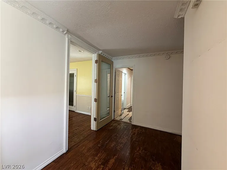 3194 Bel Air Dr — Photo 23