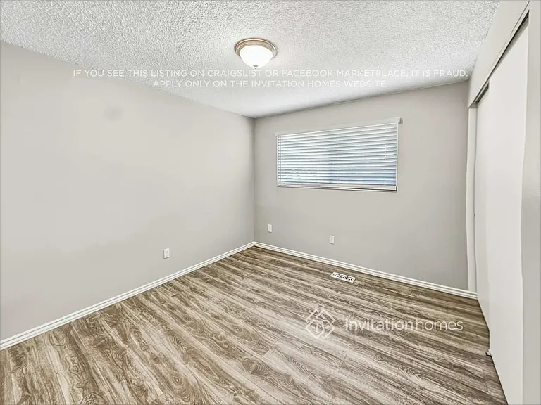 2611 W Castle Oaks Cir — Photo 9