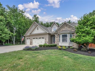 29345 White Rd, Willoughby Hills, OH, 44092