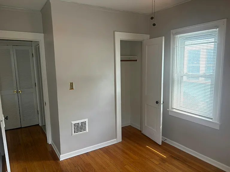 344 Vester St — Photo 6