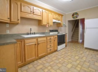 1527 1/2 Derry St, Harrisburg, PA 17111